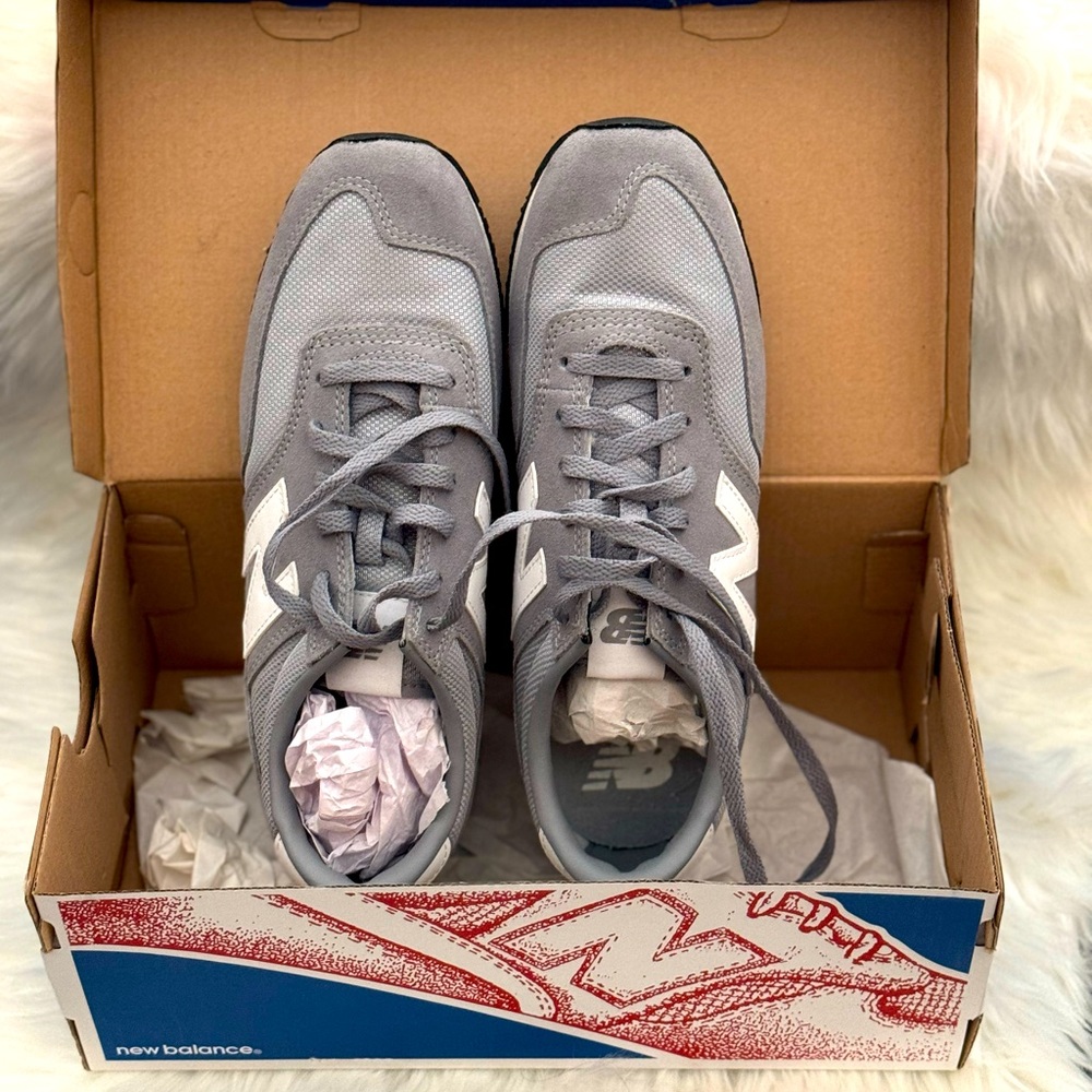 New Balance Classic Athletic Shoes